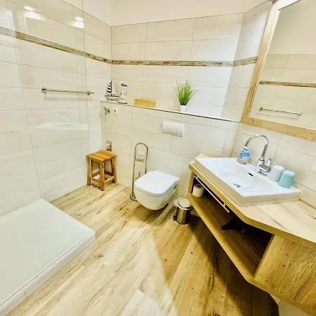 Lotsenhaus/meeresbrise 아파트 *