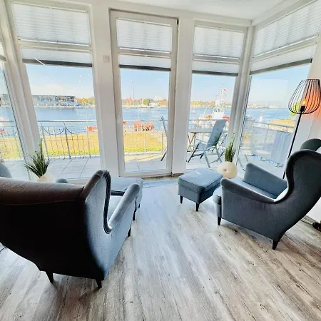 Lotsenhaus/meeresbrise 아파트 *